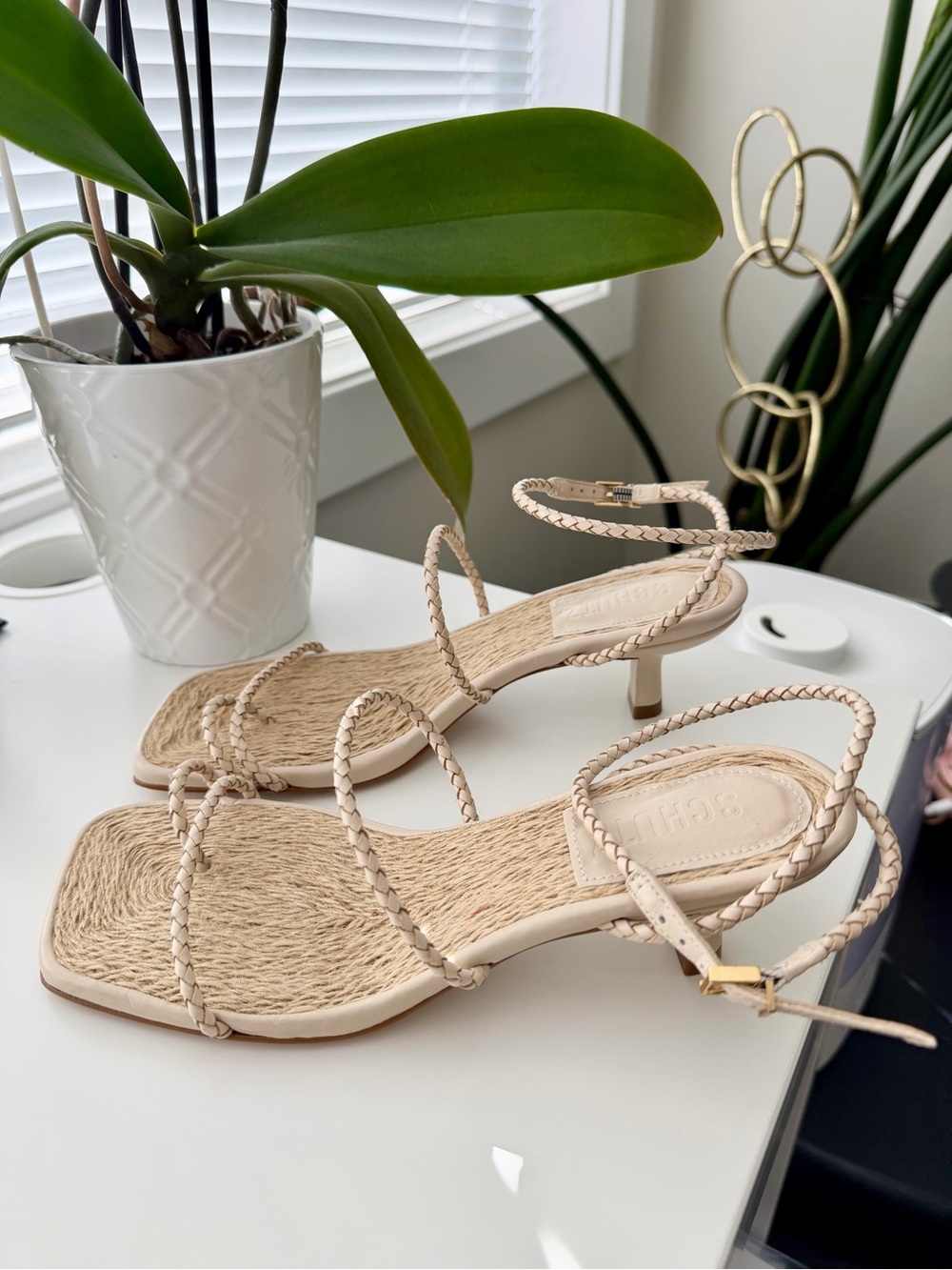 Schutz Kaya Straw Kitten Heel Sandals